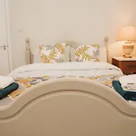 Cosy Apartment In Safe Area
