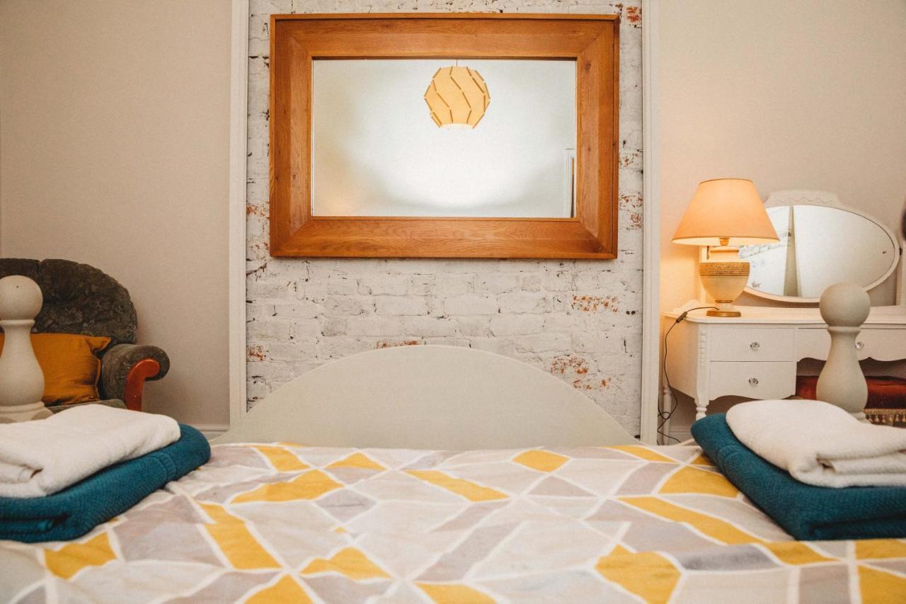 Cosy In Safe Area Apartment *